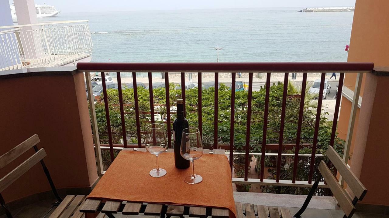 Loft Baia Di Giardini Daire Dış mekan fotoğraf